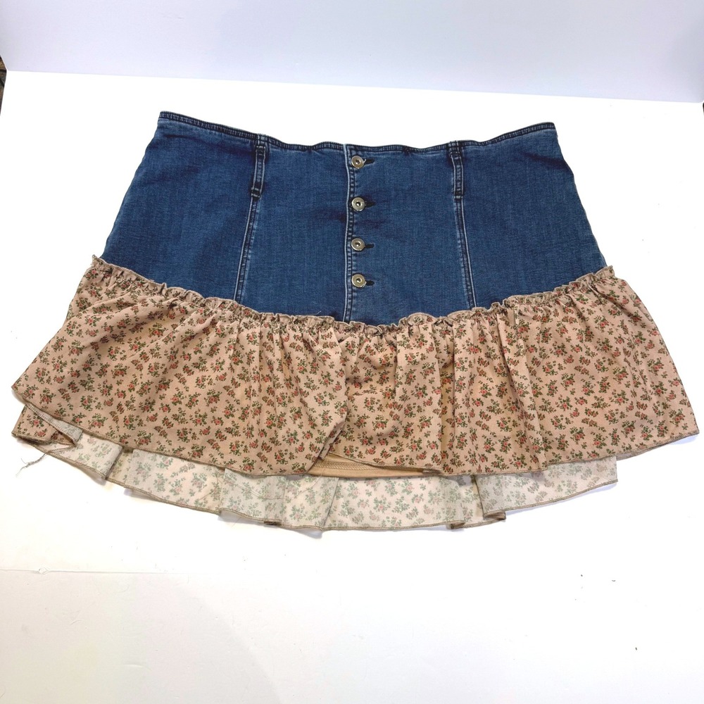 Thorn & Fable Denim Floral Ruffle Mini Skirt Mixed Media Button Front Blue SZ 3